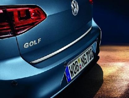 Golf [5G] Rear Chrome Strip
